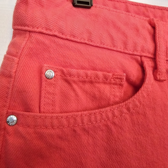 Guess Red Denim skirt - Picture 2 of 16
